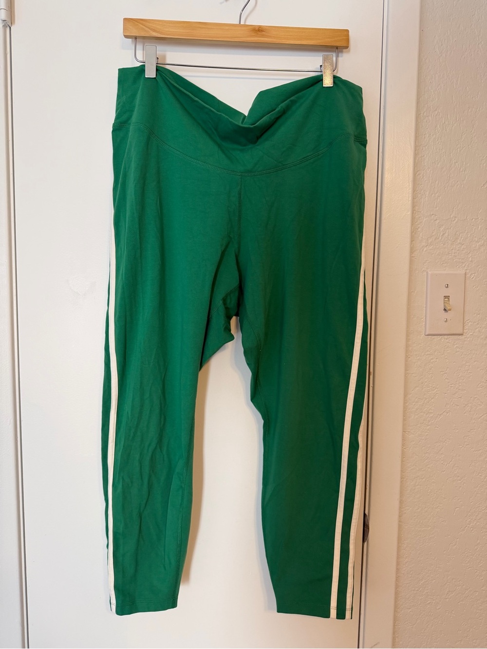 Old Navy high waist athletic leggings